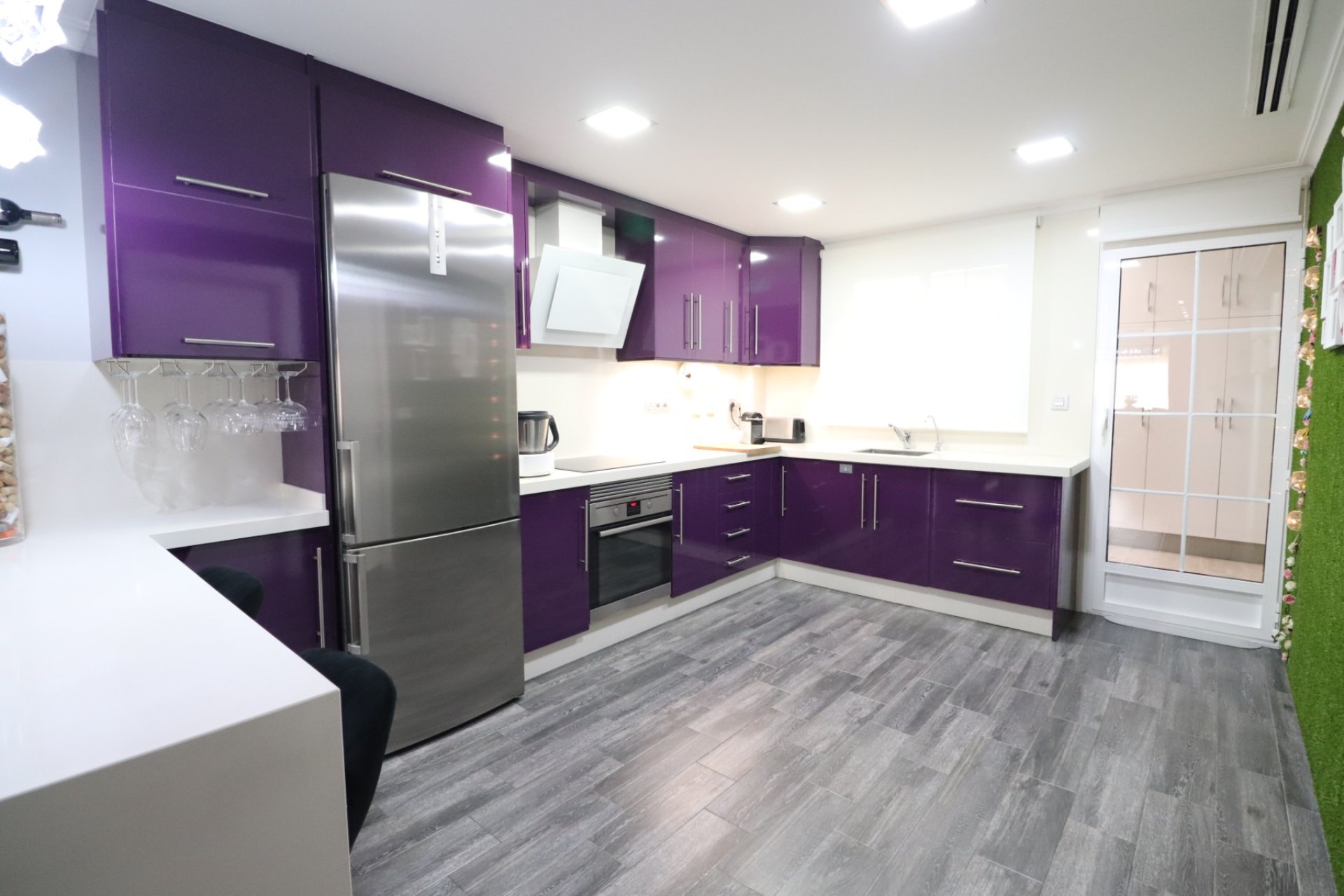 Resale - Townhouse / Terraced House - Redovan - Redovan - Town