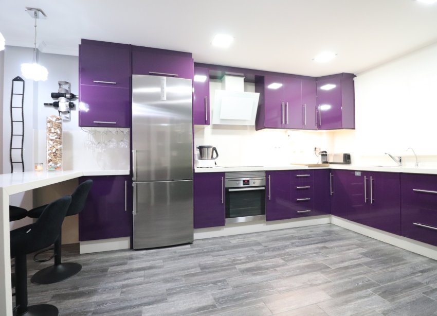 Resale - Townhouse / Terraced House - Redovan - Redovan - Town