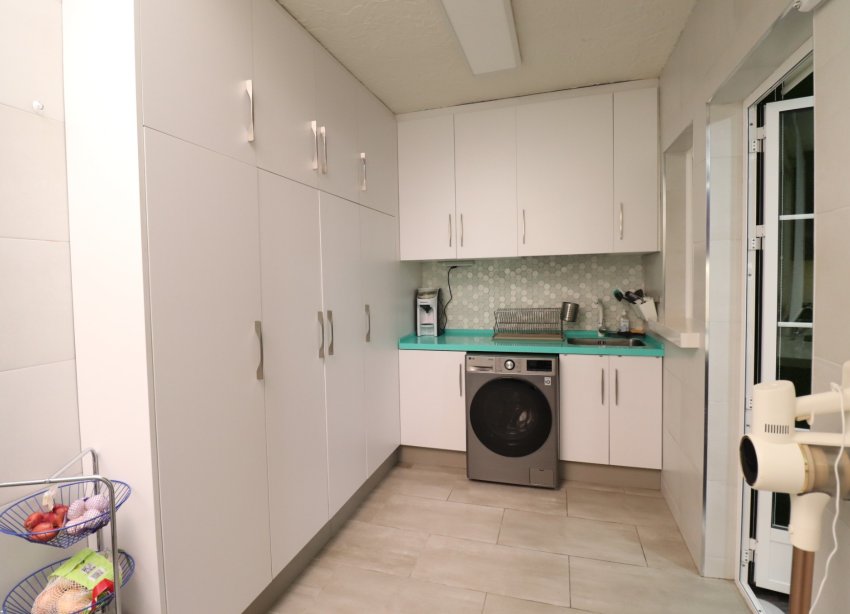 Resale - Townhouse / Terraced House - Redovan - Redovan - Town