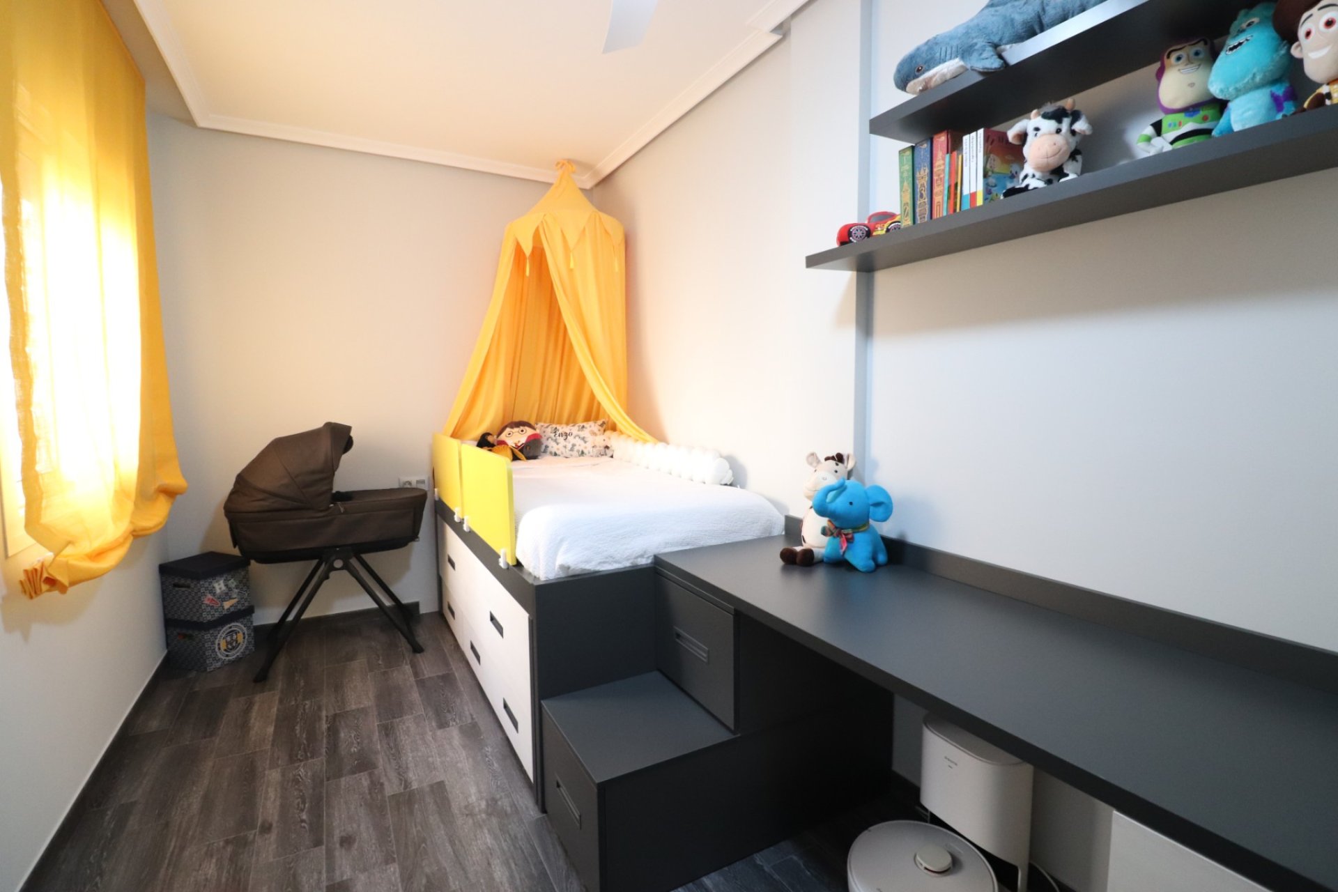 Resale - Townhouse / Terraced House - Redovan - Redovan - Town