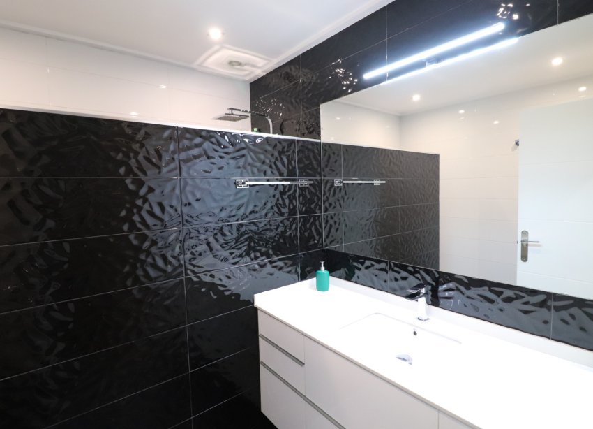 Resale - Townhouse / Terraced House - Redovan - Redovan - Town
