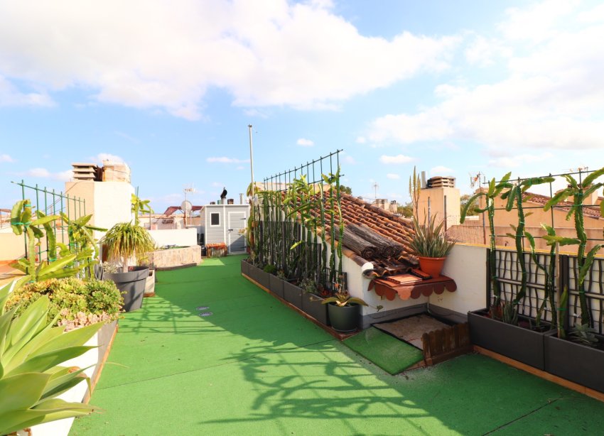 Resale - Townhouse / Terraced House - Redovan - Redovan - Town