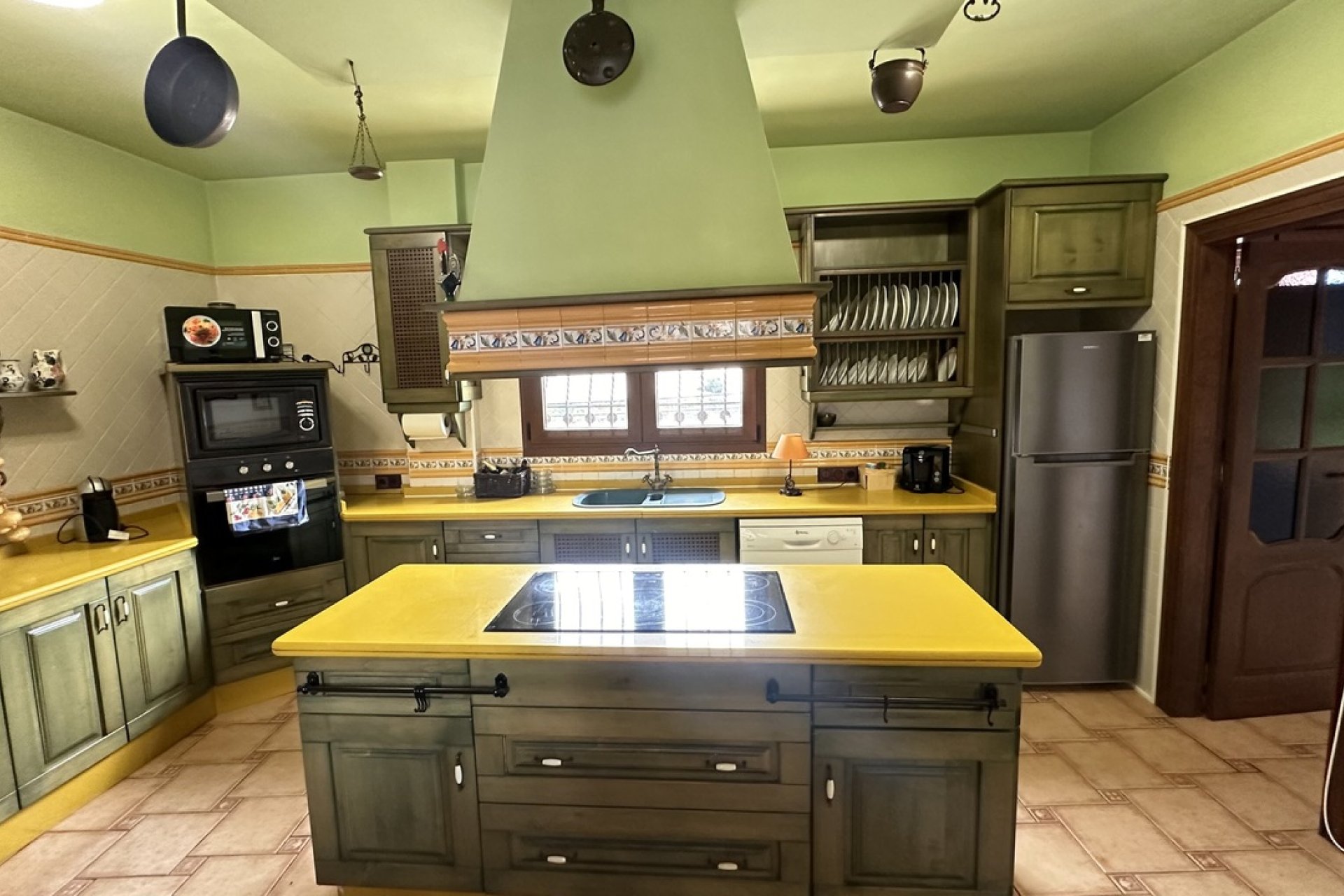 Resale - Townhouse / Terraced House - San Miguel de Salinas