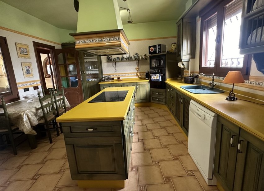 Resale - Townhouse / Terraced House - San Miguel de Salinas