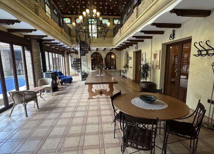 Resale - Townhouse / Terraced House - San Miguel de Salinas