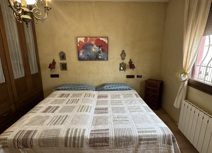 Resale - Townhouse / Terraced House - San Miguel de Salinas