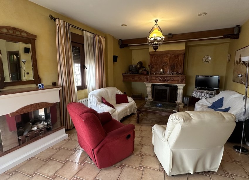 Resale - Townhouse / Terraced House - San Miguel de Salinas