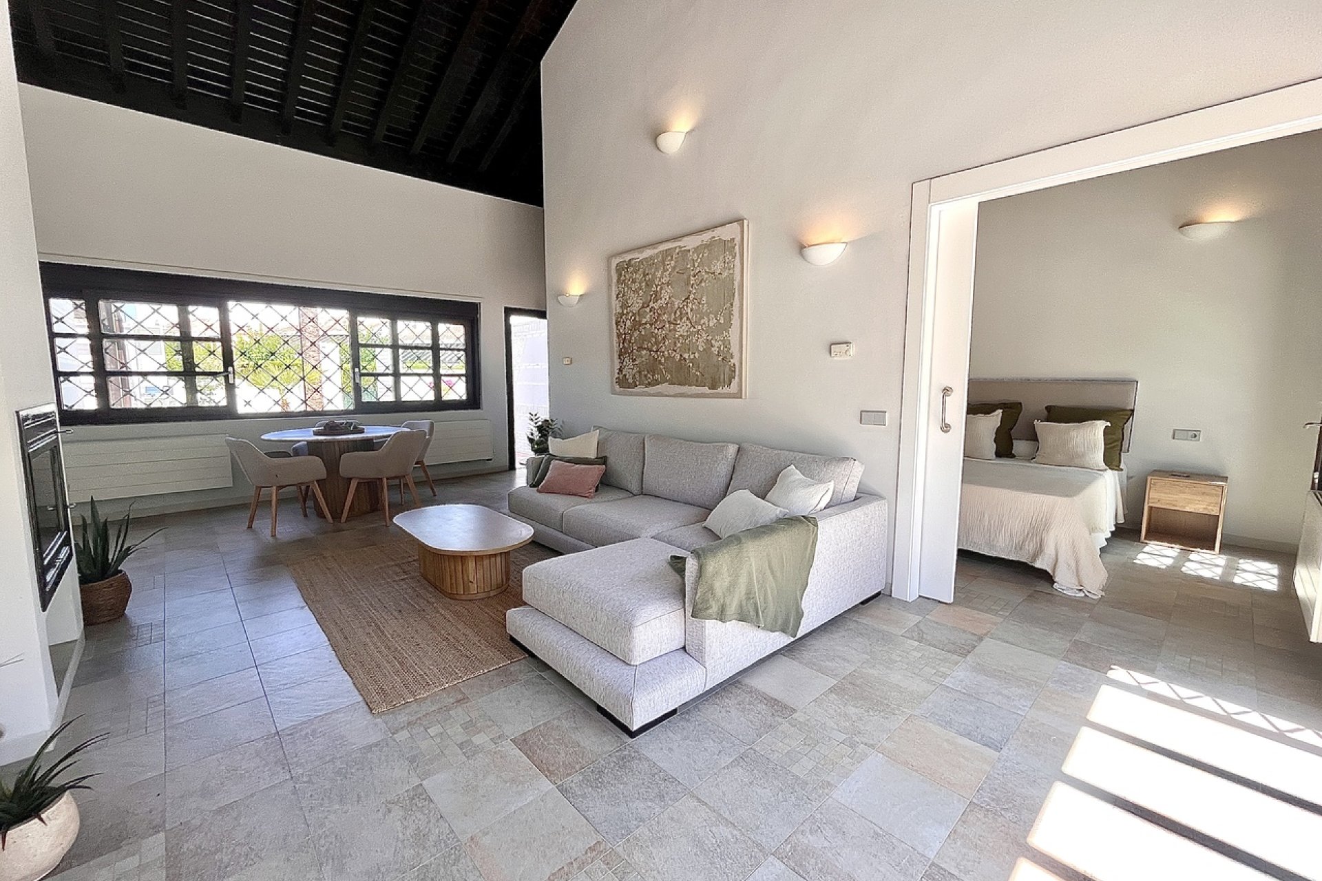 Resale - Townhouse / Terraced House - Sucina