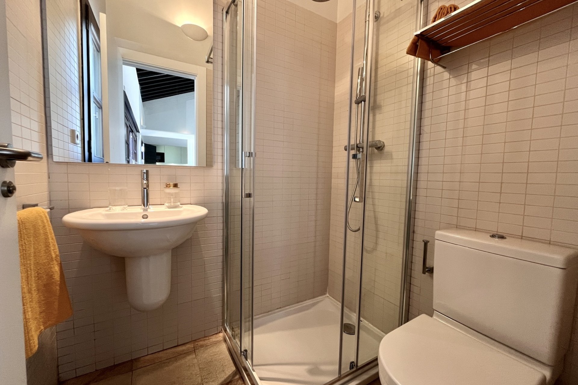 Resale - Townhouse / Terraced House - Sucina