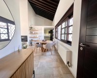 Resale - Townhouse / Terraced House - Sucina