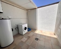 Resale - Townhouse / Terraced House - Sucina