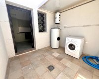 Resale - Townhouse / Terraced House - Sucina