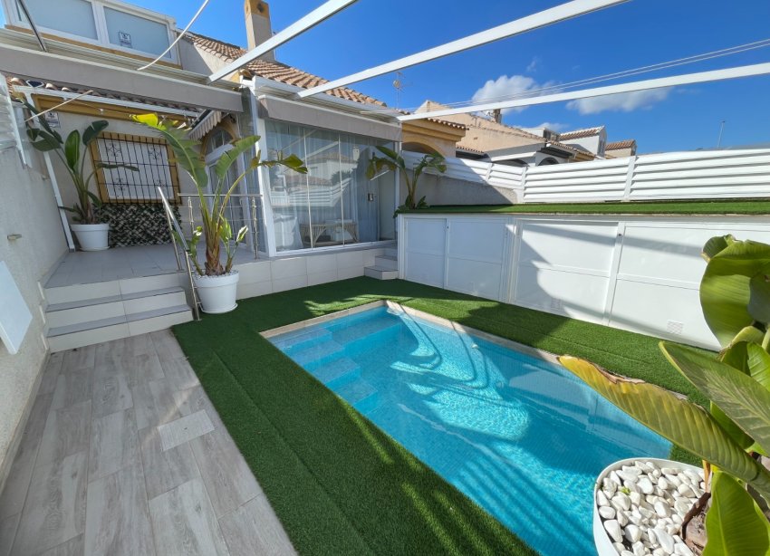 Resale - Townhouse / Terraced House - Torre de la Horadada