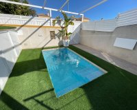 Resale - Townhouse / Terraced House - Torre de la Horadada
