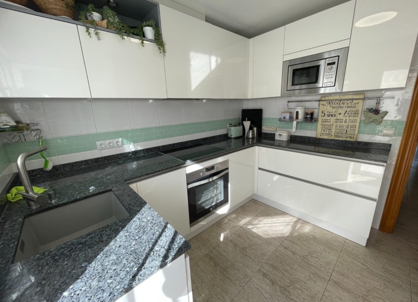Resale - Townhouse / Terraced House - Torre de la Horadada