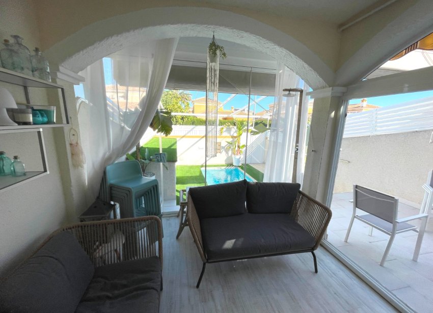 Resale - Townhouse / Terraced House - Torre de la Horadada