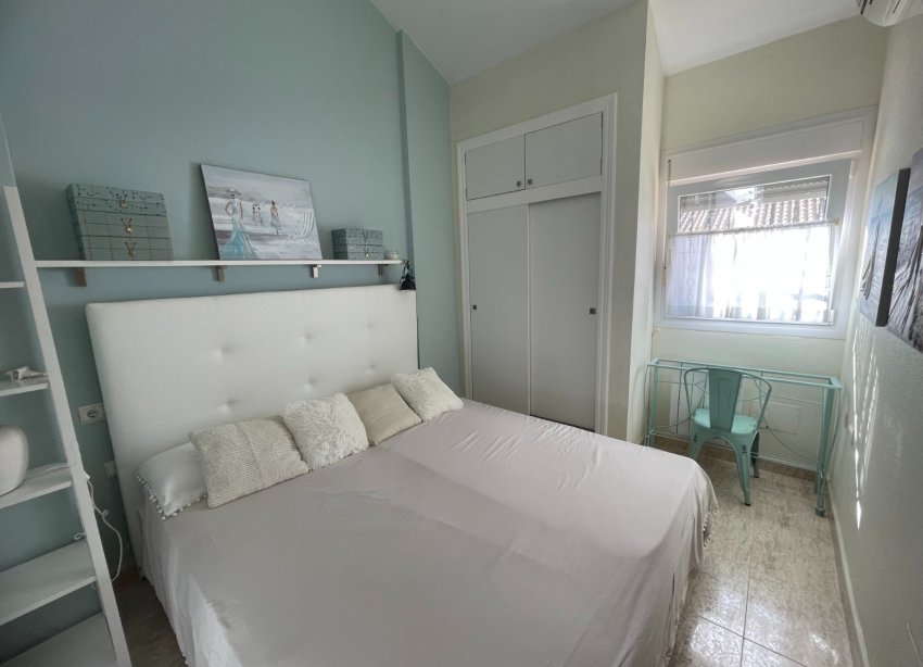 Resale - Townhouse / Terraced House - Torre de la Horadada