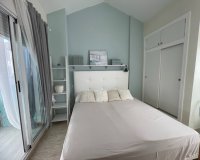 Resale - Townhouse / Terraced House - Torre de la Horadada