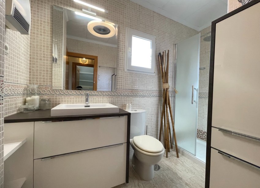 Resale - Townhouse / Terraced House - Torre de la Horadada