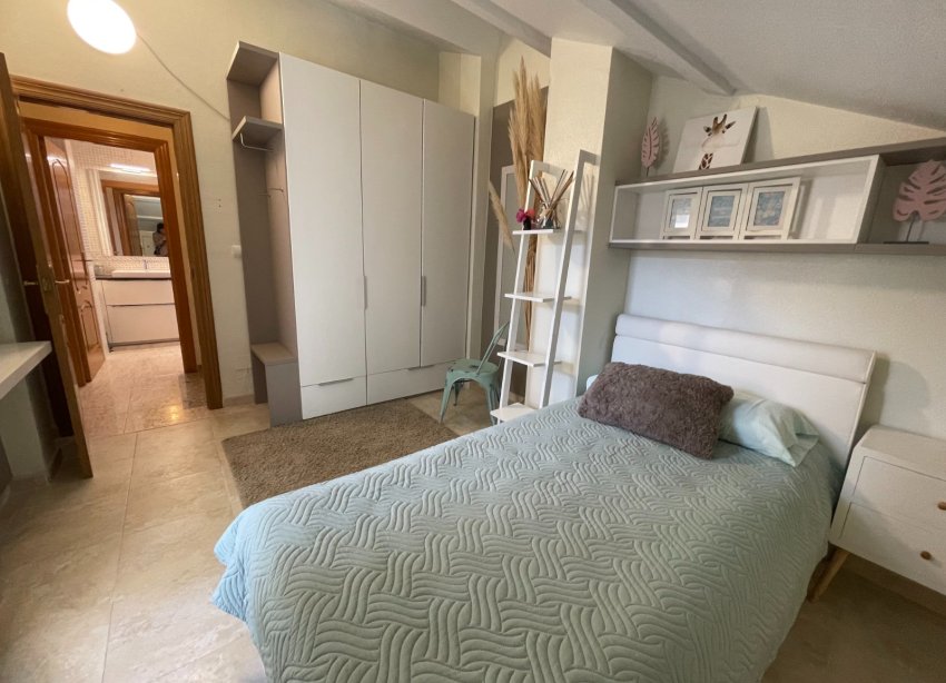 Resale - Townhouse / Terraced House - Torre de la Horadada