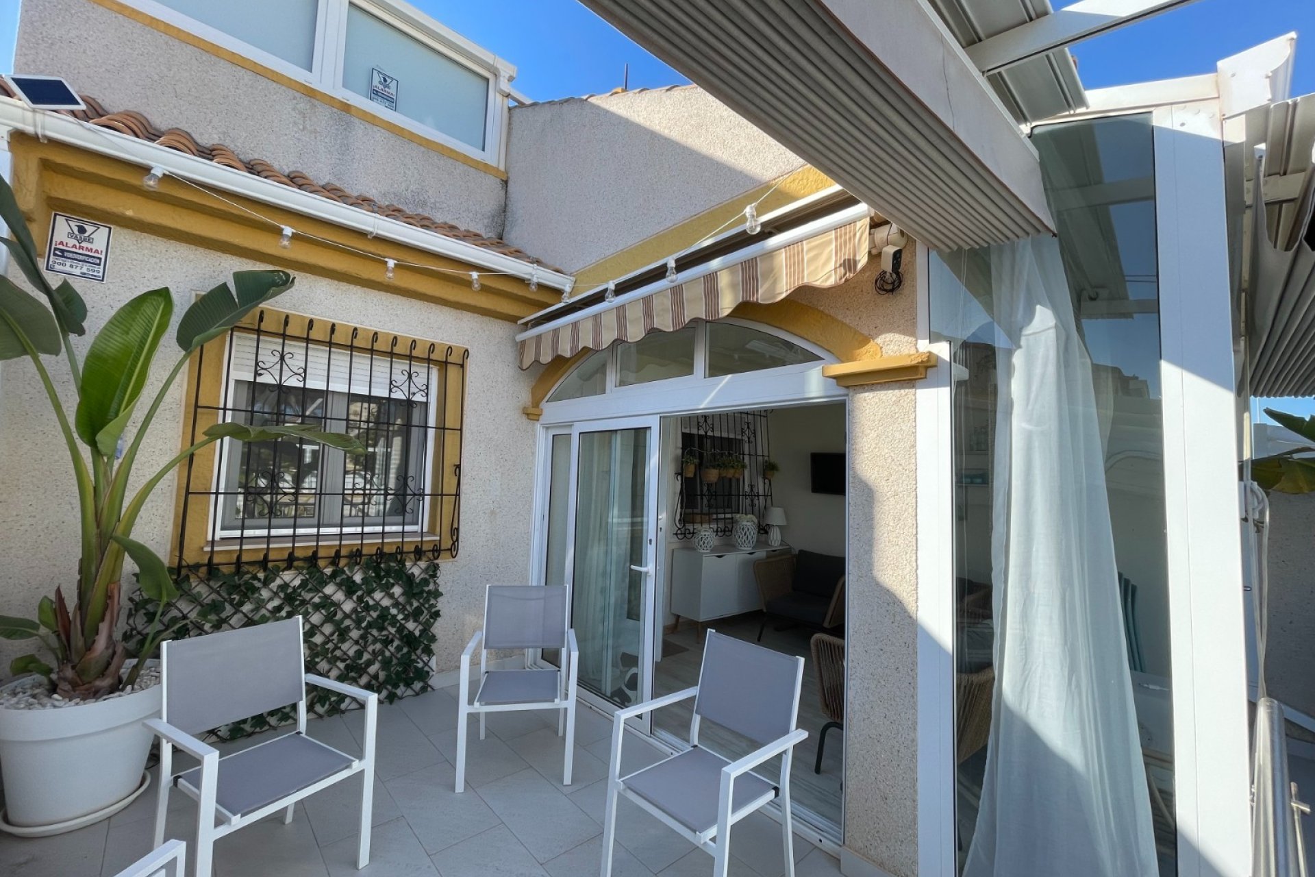 Resale - Townhouse / Terraced House - Torre de la Horadada