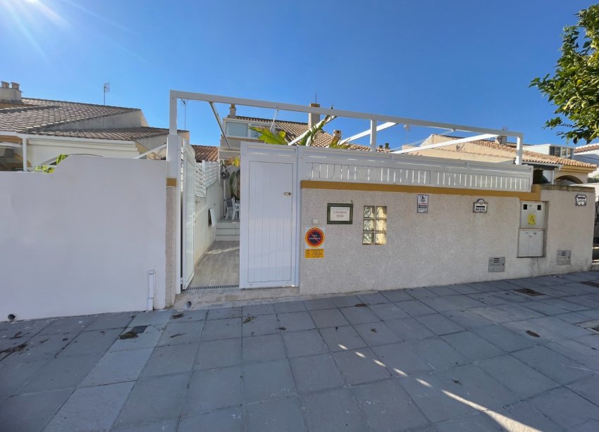Resale - Townhouse / Terraced House - Torre de la Horadada