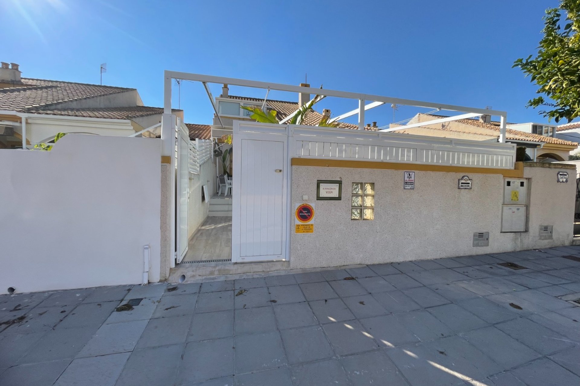 Resale - Townhouse / Terraced House - Torre de la Horadada