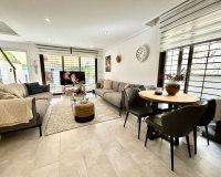 Resale - Townhouse / Terraced House - Torre de la Horadada