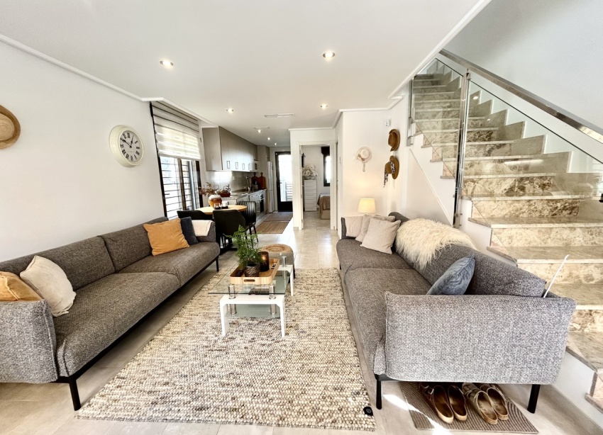 Resale - Townhouse / Terraced House - Torre de la Horadada