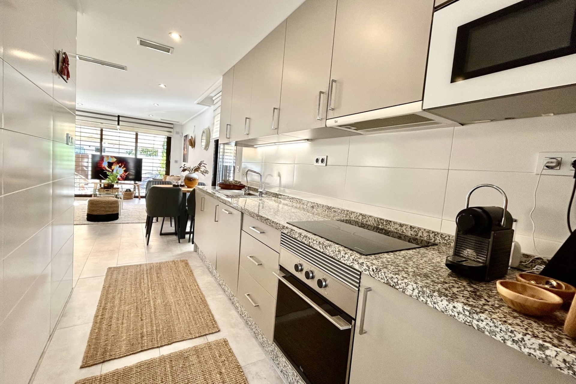 Resale - Townhouse / Terraced House - Torre de la Horadada
