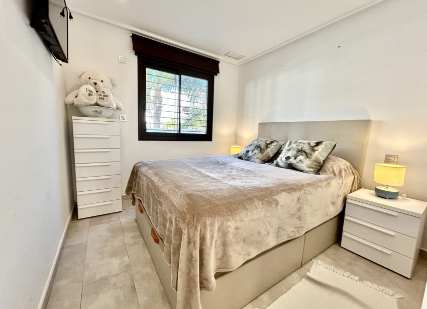 Resale - Townhouse / Terraced House - Torre de la Horadada