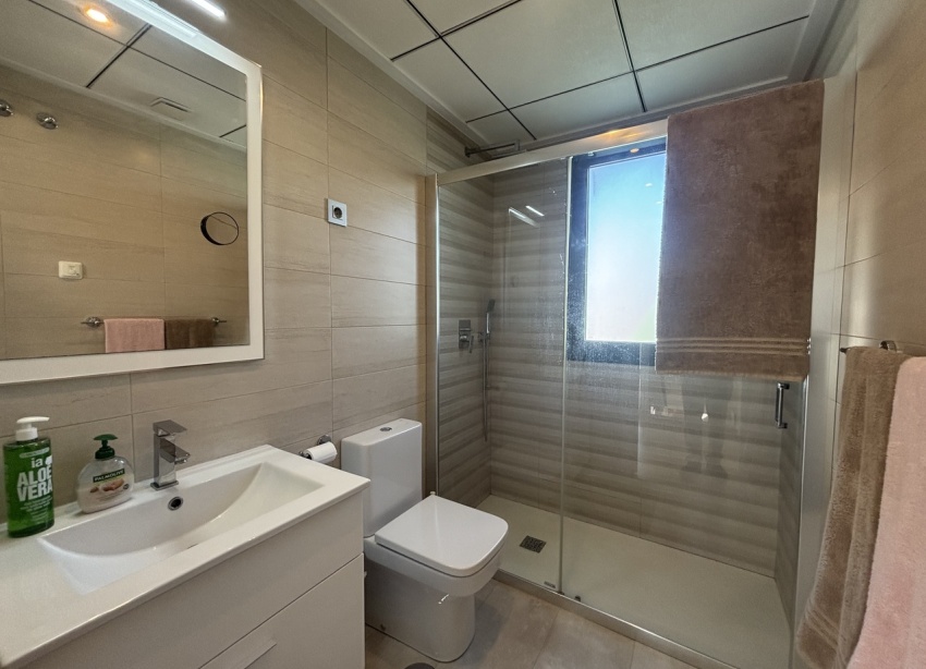 Resale - Townhouse / Terraced House - Torre de la Horadada
