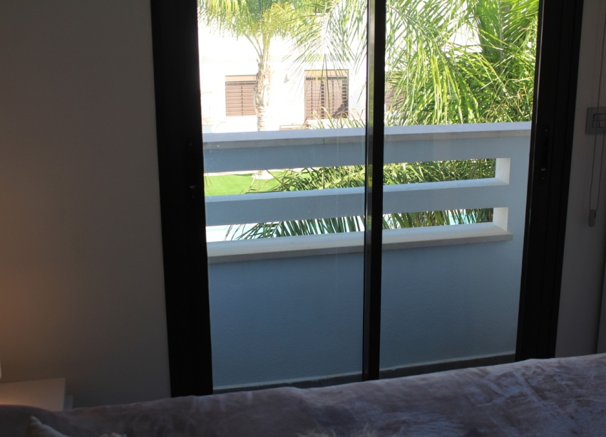 Resale - Townhouse / Terraced House - Torre de la Horadada