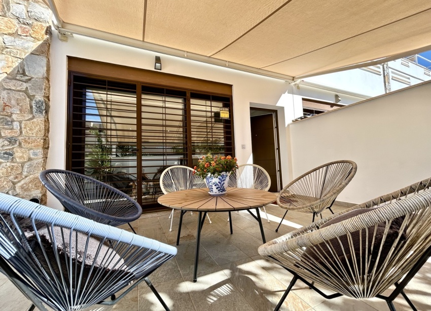 Resale - Townhouse / Terraced House - Torre de la Horadada