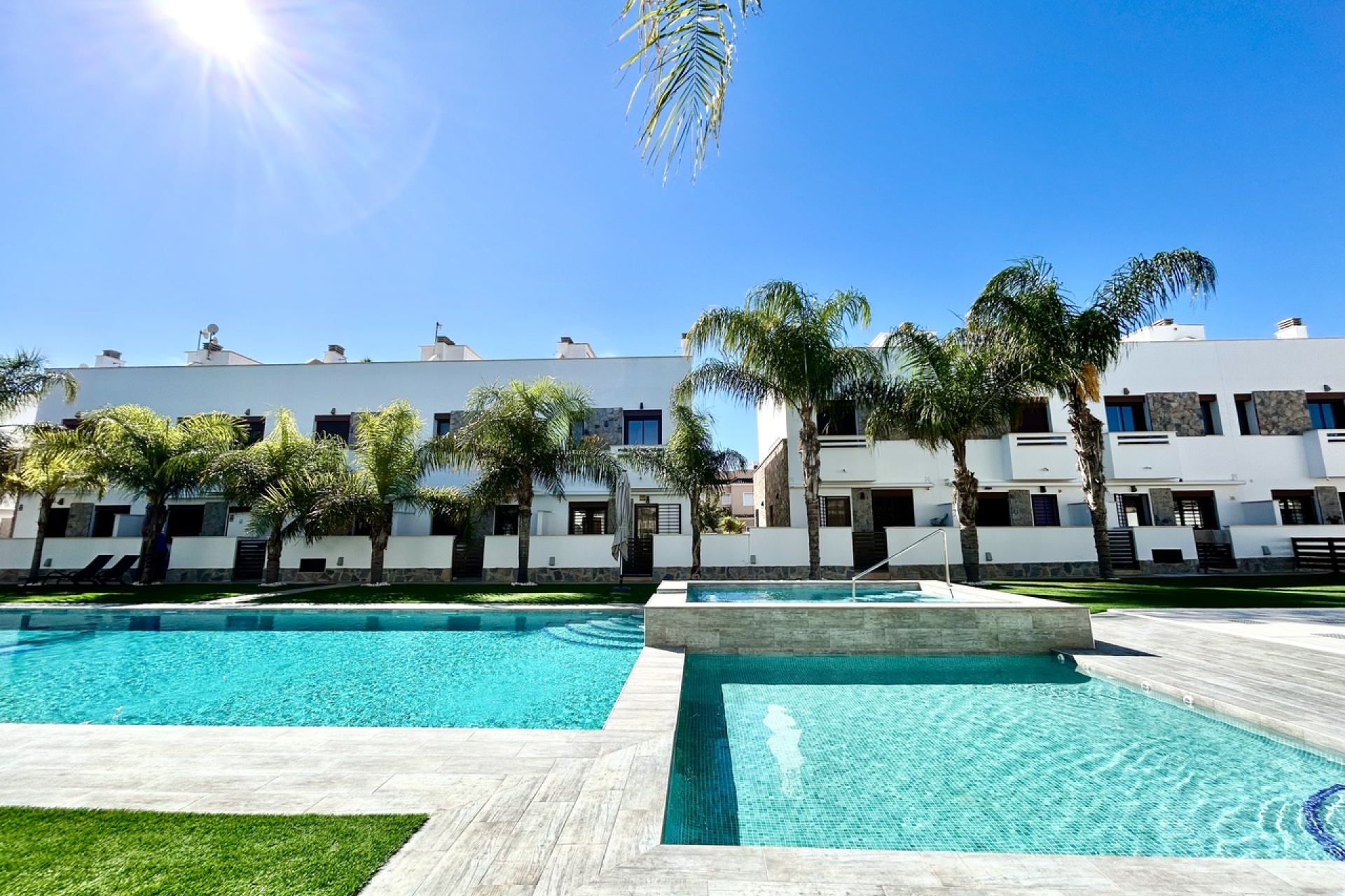 Resale - Townhouse / Terraced House - Torre de la Horadada