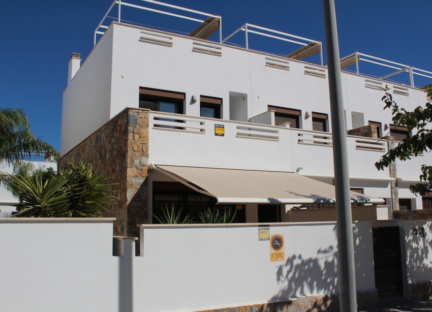 Resale - Townhouse / Terraced House - Torre de la Horadada