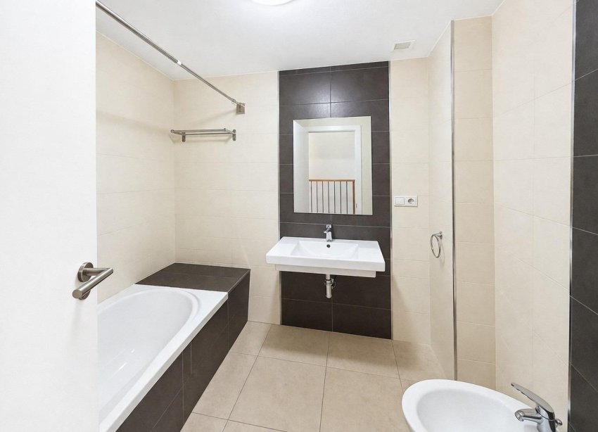 Resale - Townhouse / Terraced House - Torrevieja - Aguas Nuevas