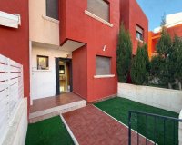 Resale - Townhouse / Terraced House - Torrevieja - Aguas Nuevas