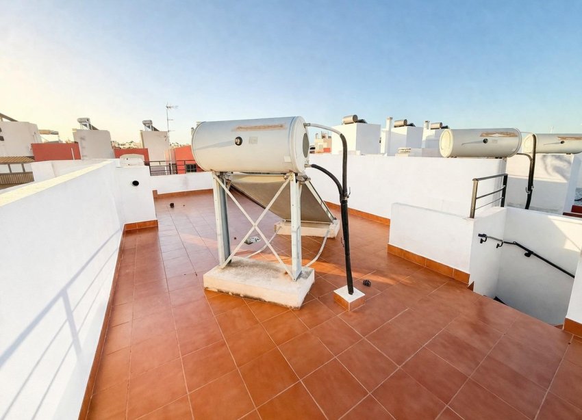 Resale - Townhouse / Terraced House - Torrevieja - Aguas Nuevas