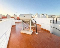 Resale - Townhouse / Terraced House - Torrevieja - Aguas Nuevas