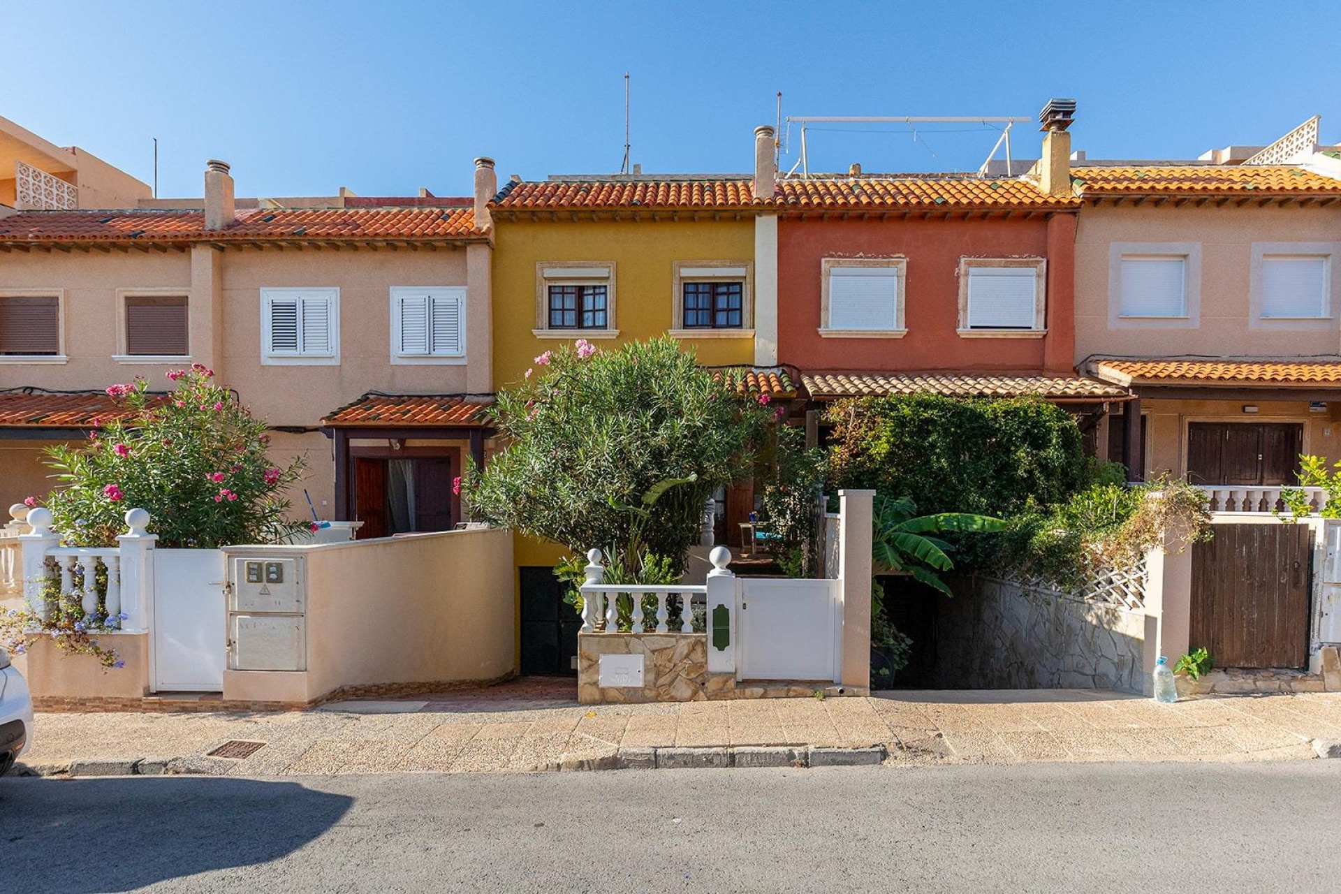 Resale - Townhouse / Terraced House - Torrevieja - Cala de cabo cervera