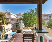 Resale - Townhouse / Terraced House - Torrevieja - Cala de cabo cervera