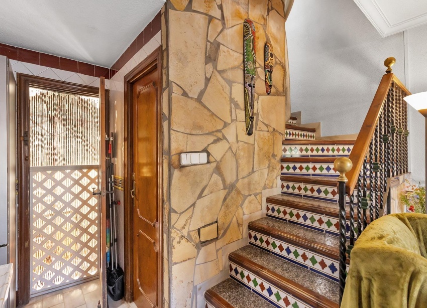 Resale - Townhouse / Terraced House - Torrevieja - Cala de cabo cervera