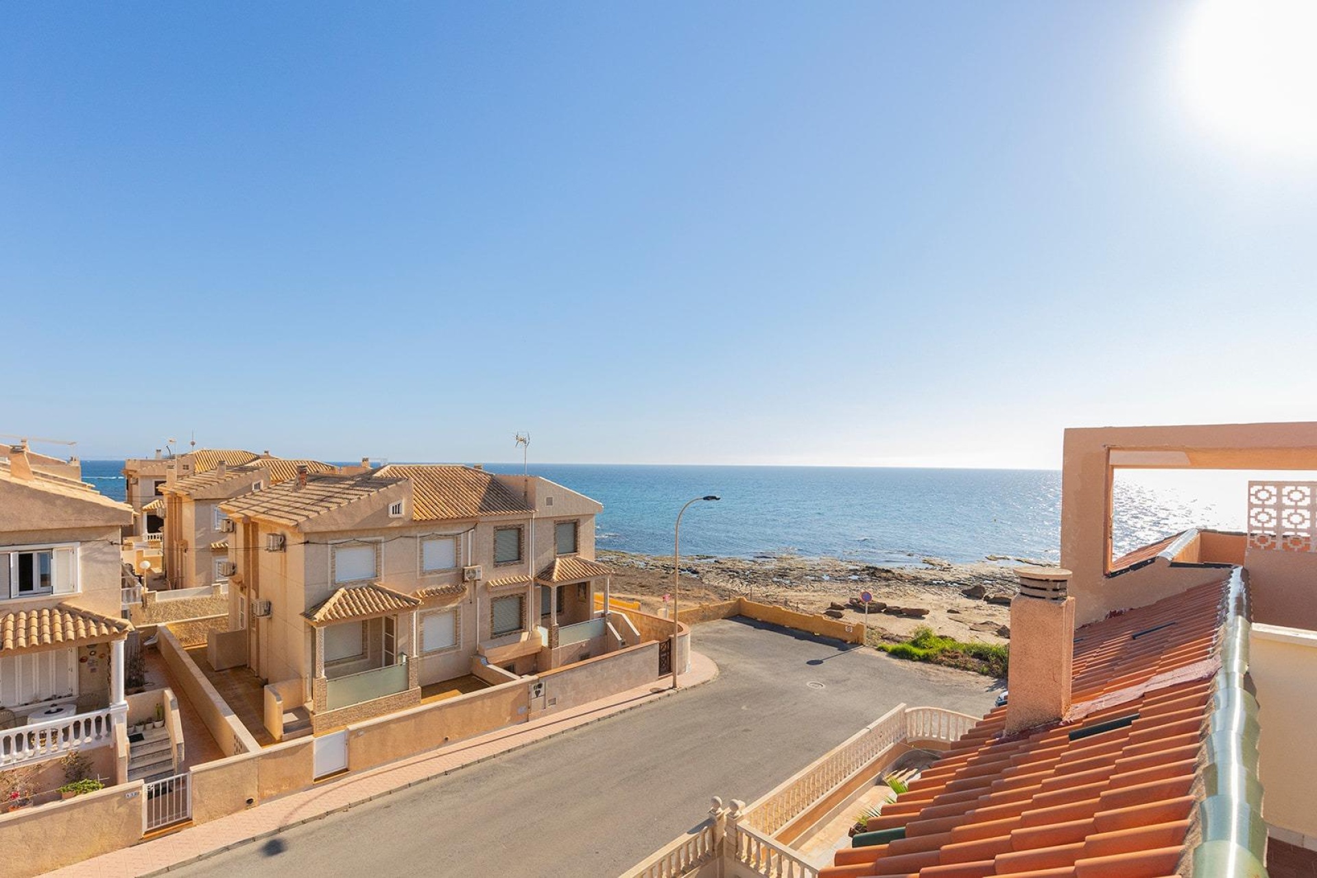 Resale - Townhouse / Terraced House - Torrevieja - Cala de cabo cervera