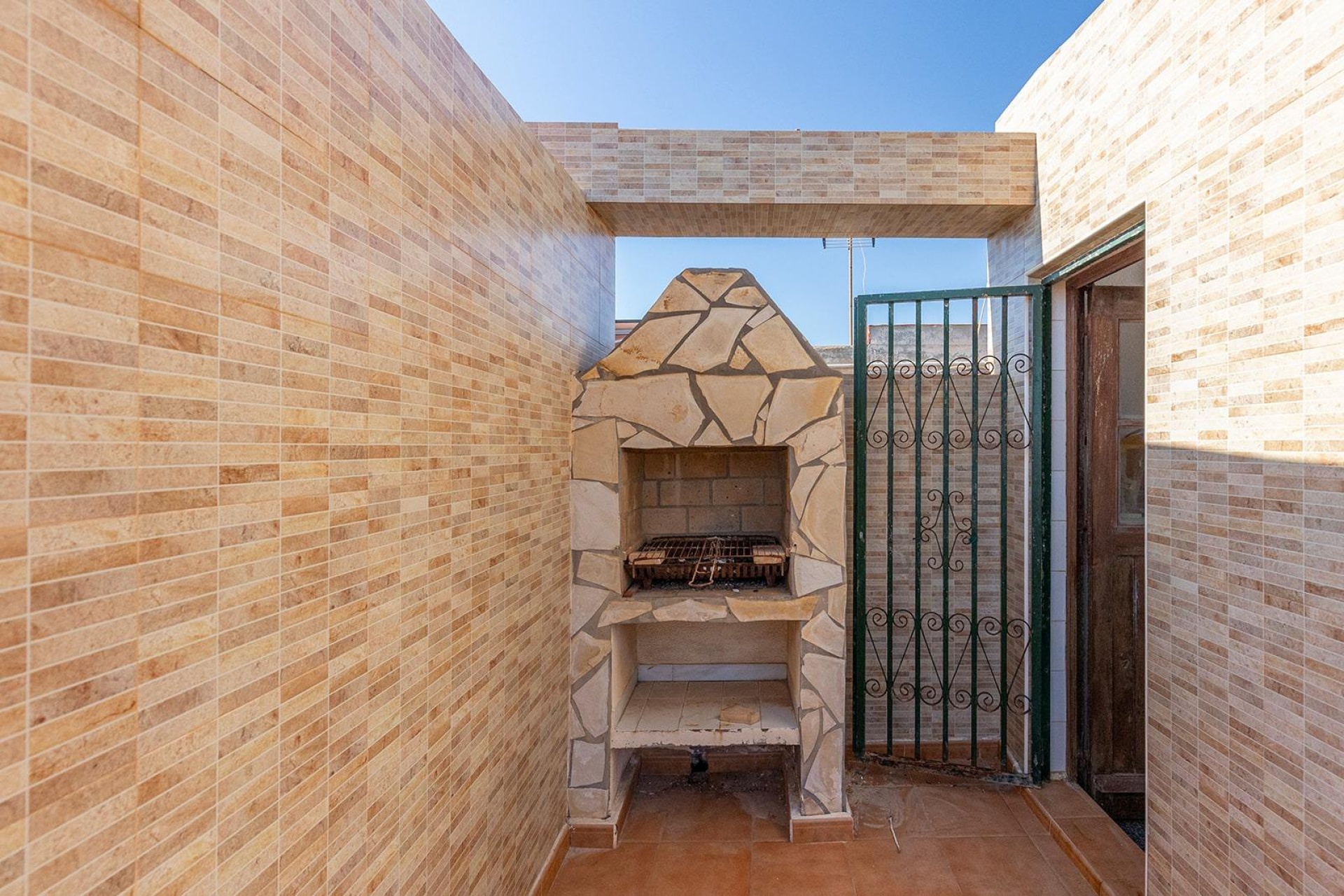 Resale - Townhouse / Terraced House - Torrevieja - Cala de cabo cervera