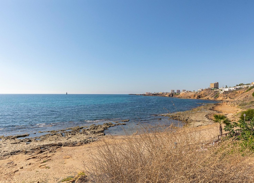 Resale - Townhouse / Terraced House - Torrevieja - Cala de cabo cervera