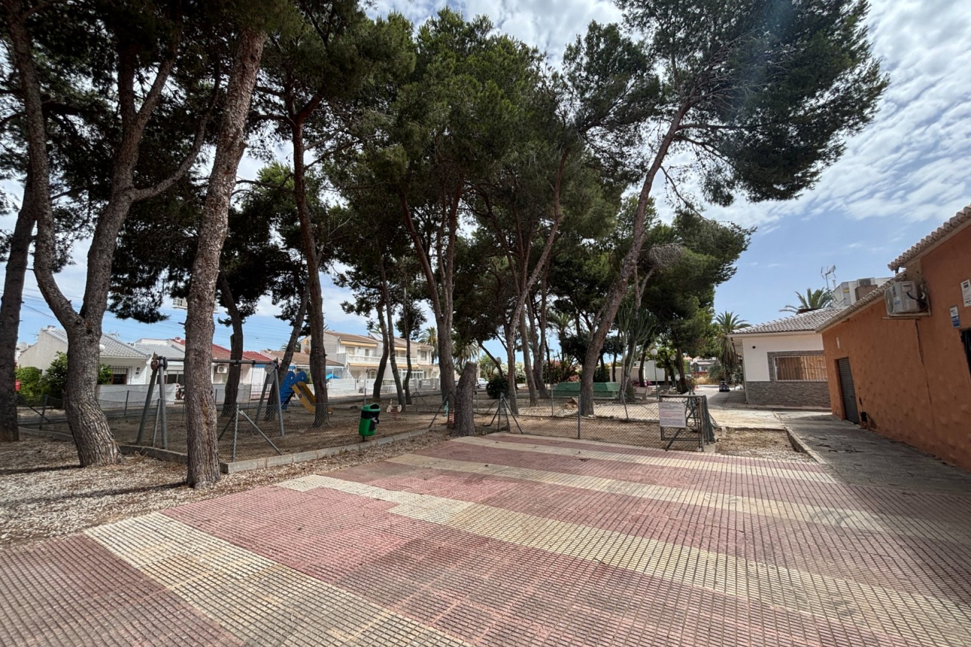Resale - Townhouse / Terraced House - Torrevieja - El limonar