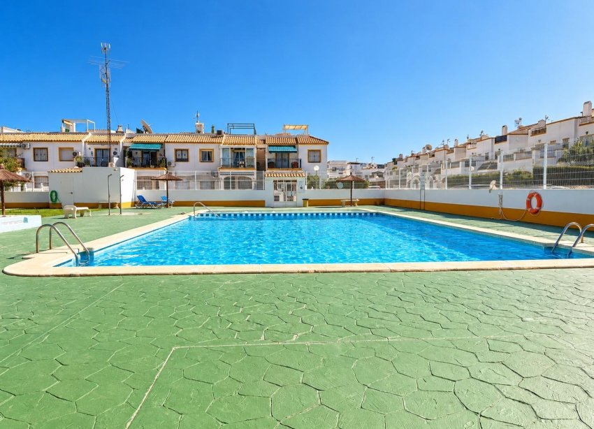 Resale - Townhouse / Terraced House - Torrevieja - El limonar