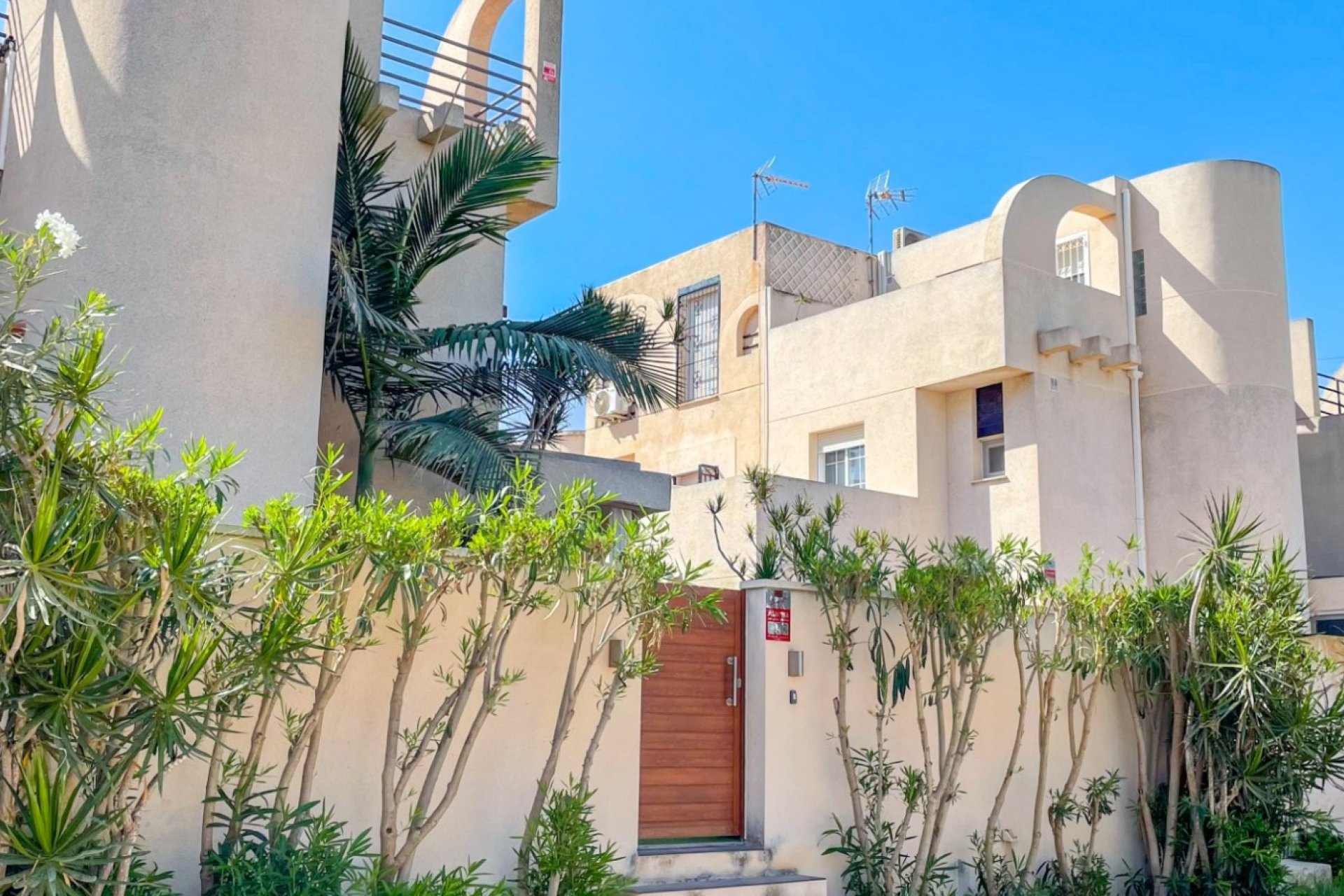 Resale - Townhouse / Terraced House - Torrevieja - La Siesta