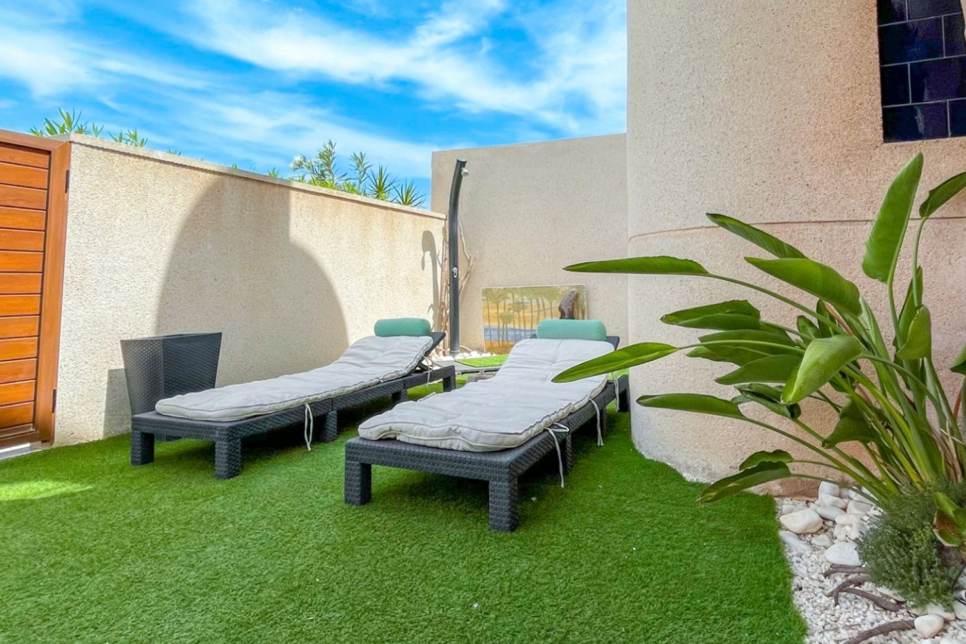 Resale - Townhouse / Terraced House - Torrevieja - La Siesta